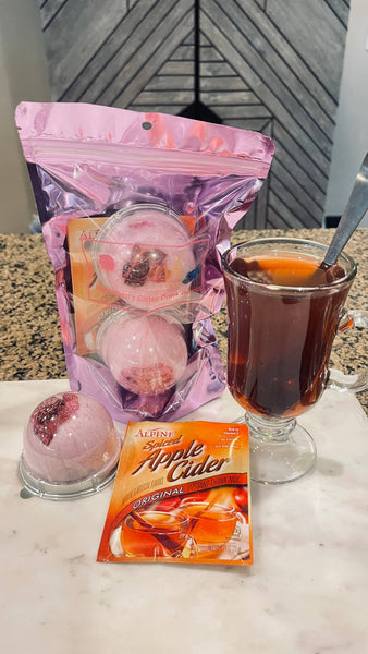 Hot Drink Bombs Made With Cotton Candy: Caramel Apple